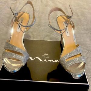 Nina silver sparkling banquet shoe 10m